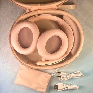 Pink Soundcore Anker Life Q30 Noise Cancelling Bluetooth Headphones